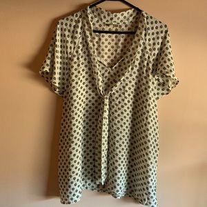 Short sleeved dress top